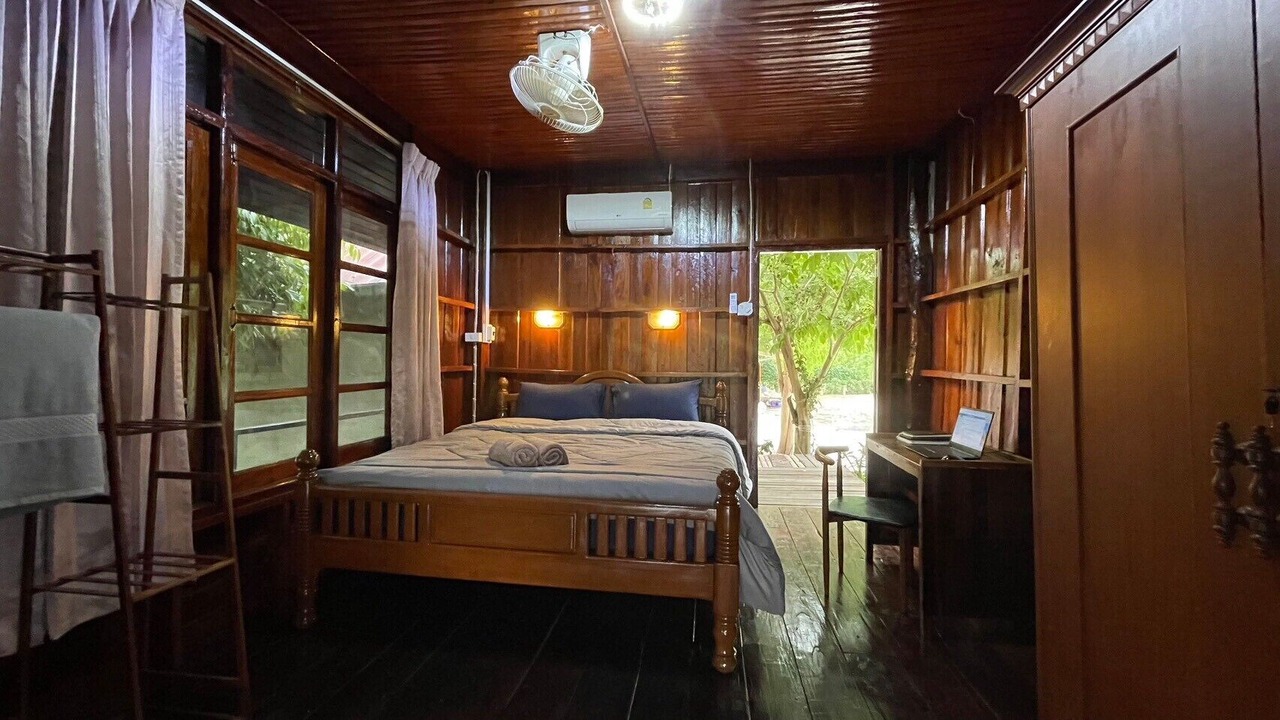 Photo of Bedroom in Huai Thap Than