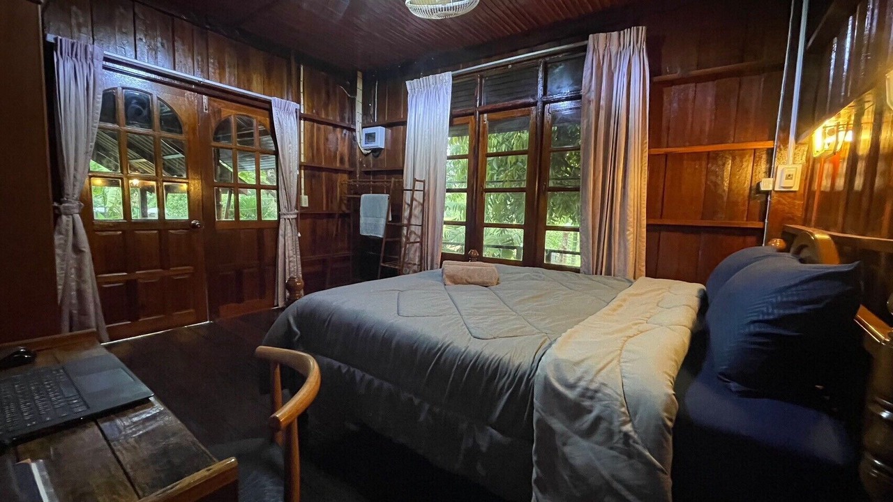 Photo of Bedroom in Huai Thap Than
