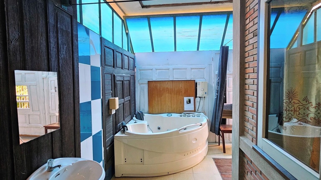 Photo of Bathroom in Ayutthaya
