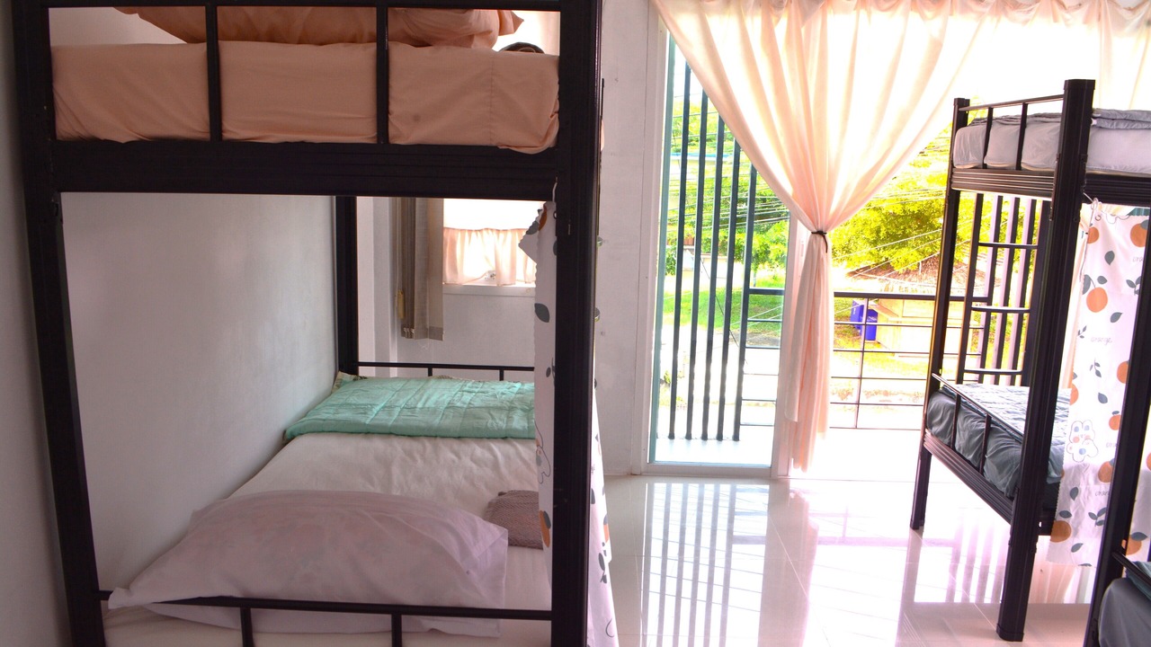 Photo of Bedroom in Khuekkhak