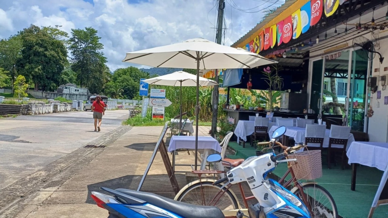 Photo of Outdoor in Khuekkhak