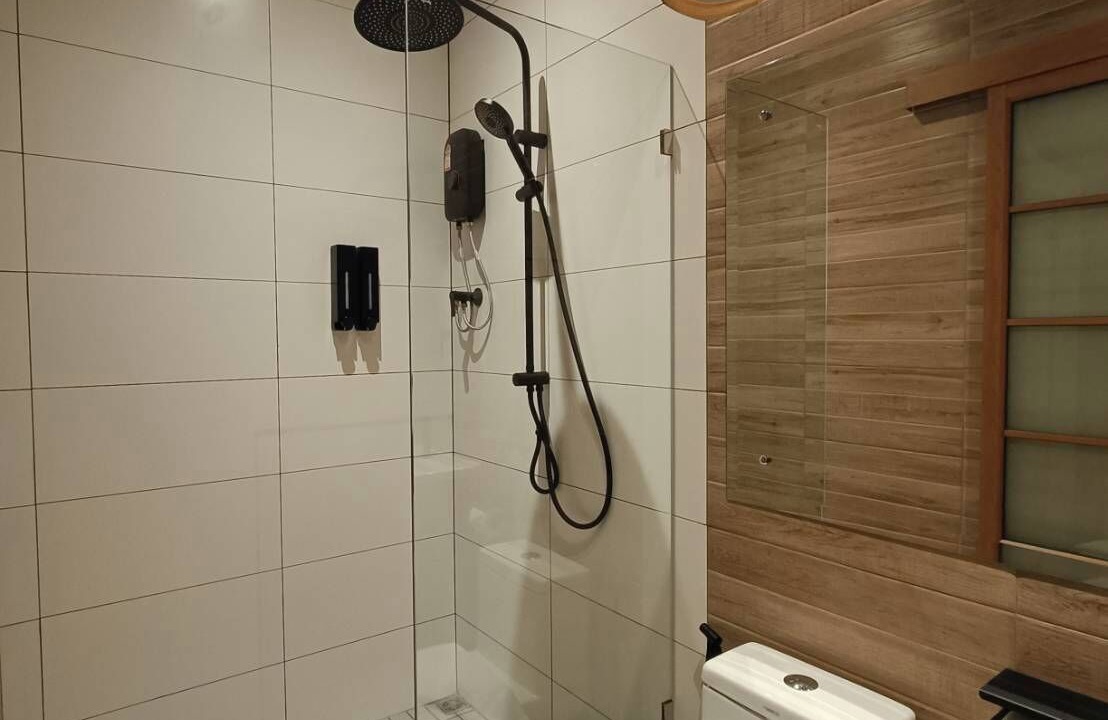 Photo of Bathroom in Khanna Yao