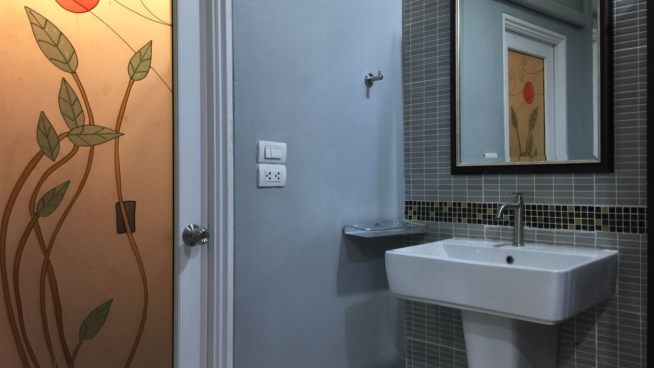 Photo of Bathroom in Lumphli