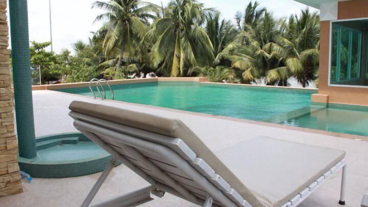 Photo of Outdoor in Saen Suk