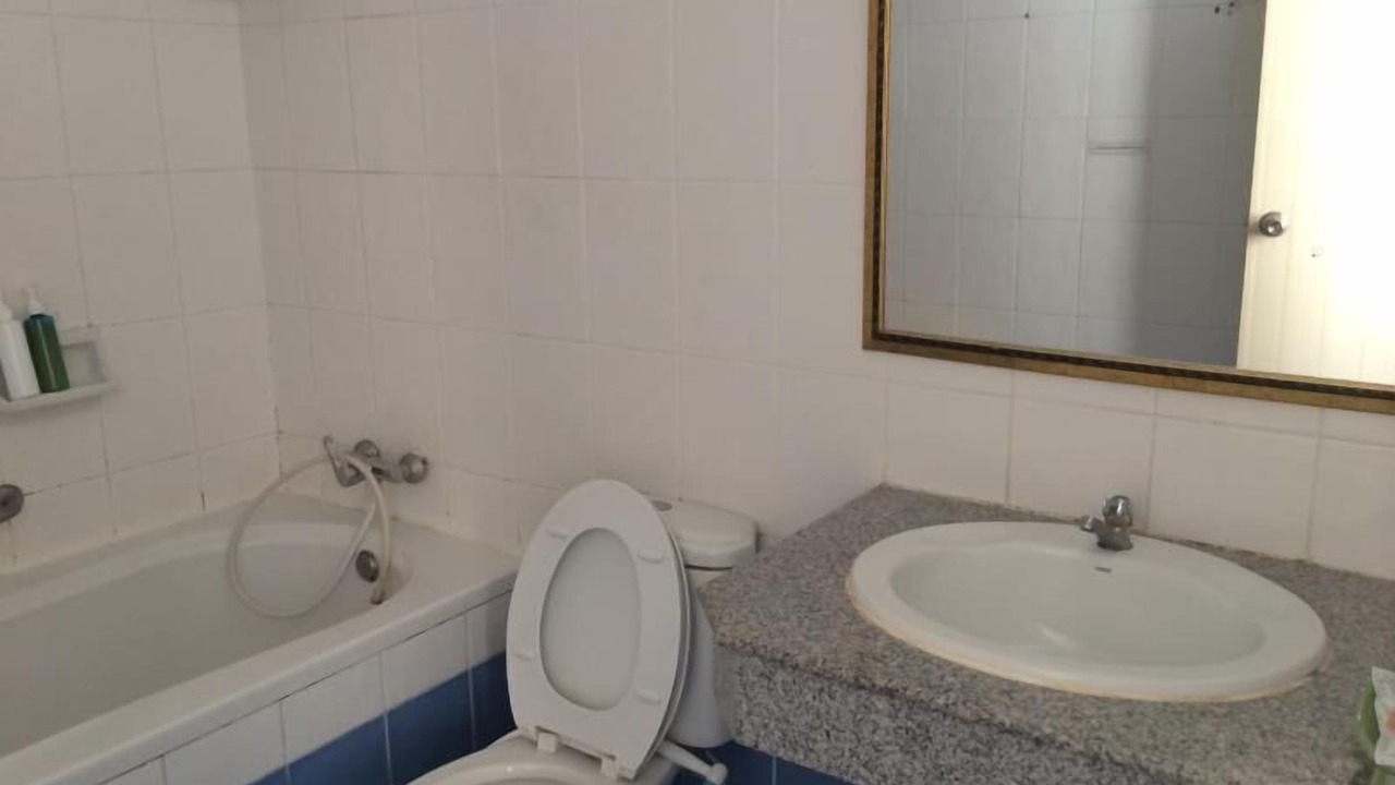 Photo of Bathroom in Khlong Chan