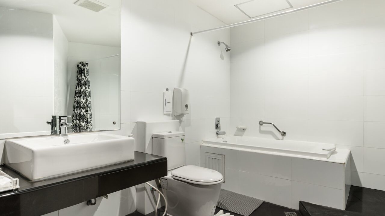 Photo of Bathroom in Pak Phraek