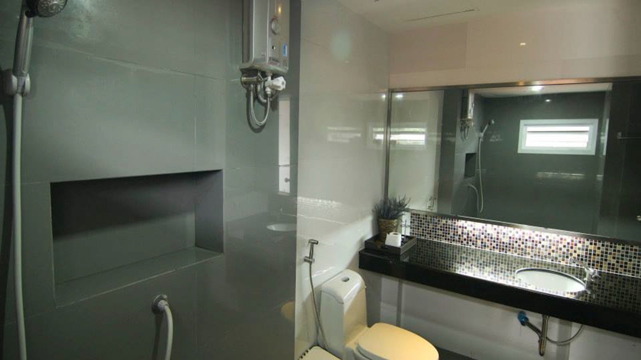 Photo of Bathroom in Makham Tia