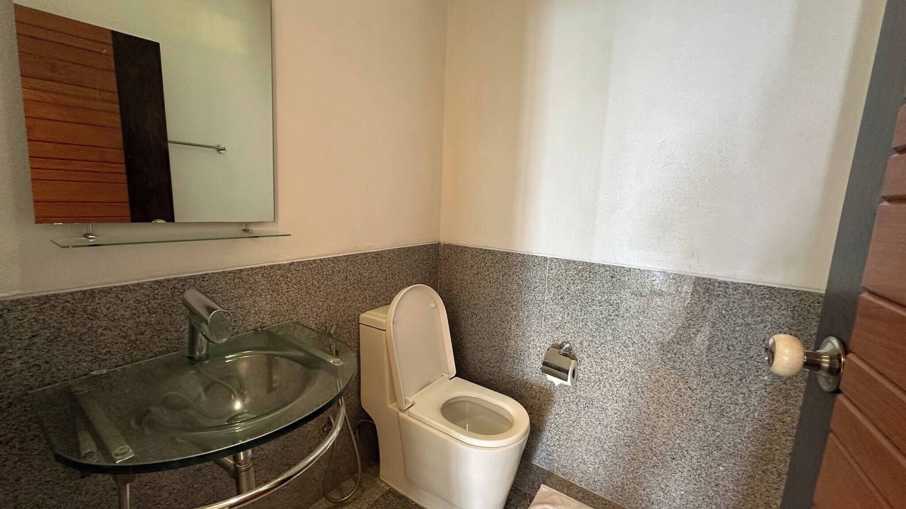 Photo of Bathroom in Ko Sire