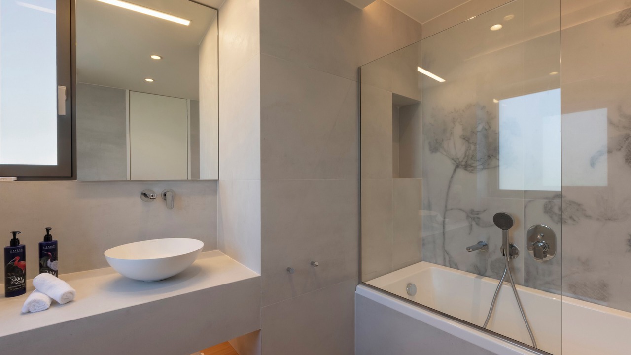 Photo of Bathroom in Chalcis