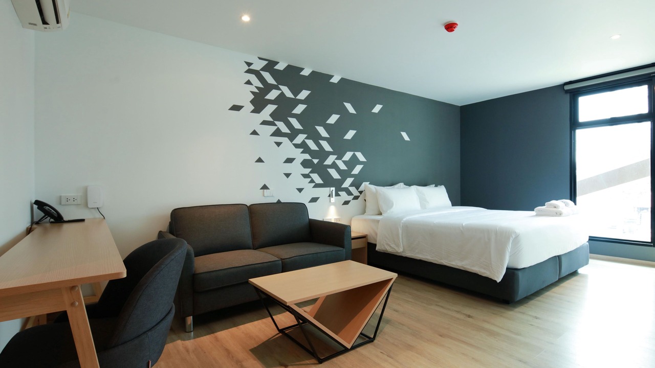 Photo of Bedroom in Khlong Kluea