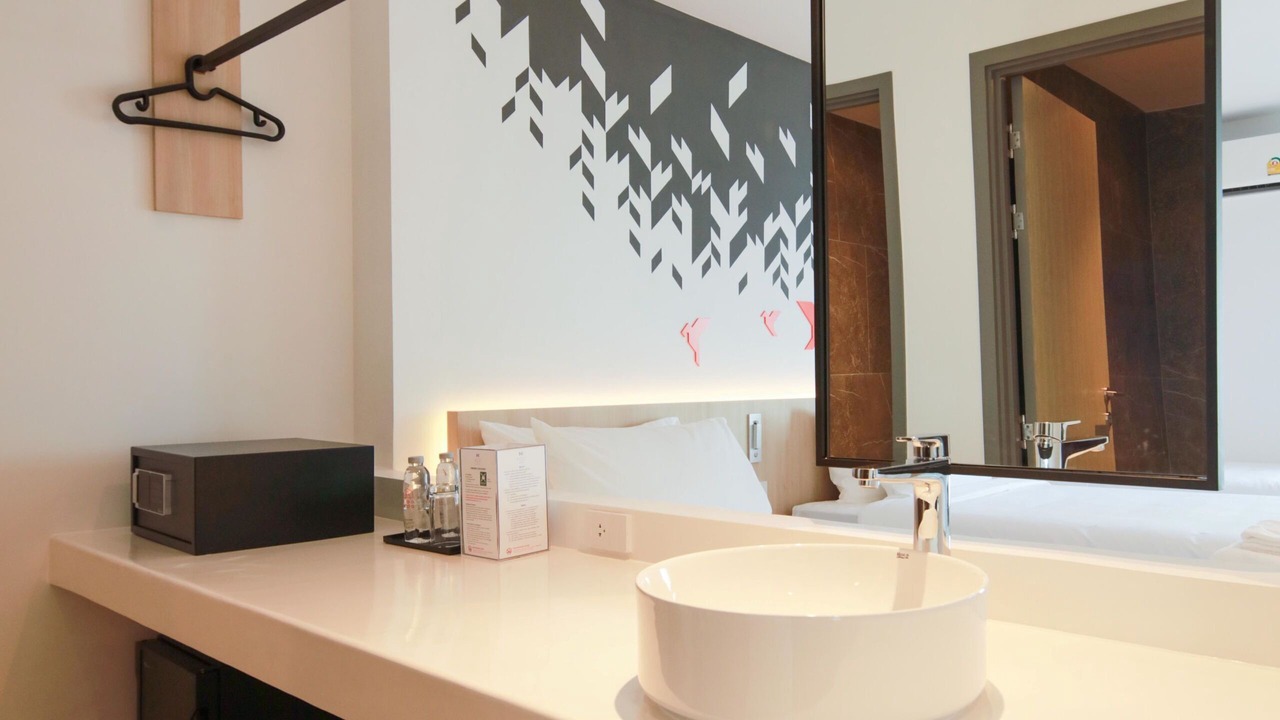 Photo of Bedroom in Khlong Kluea