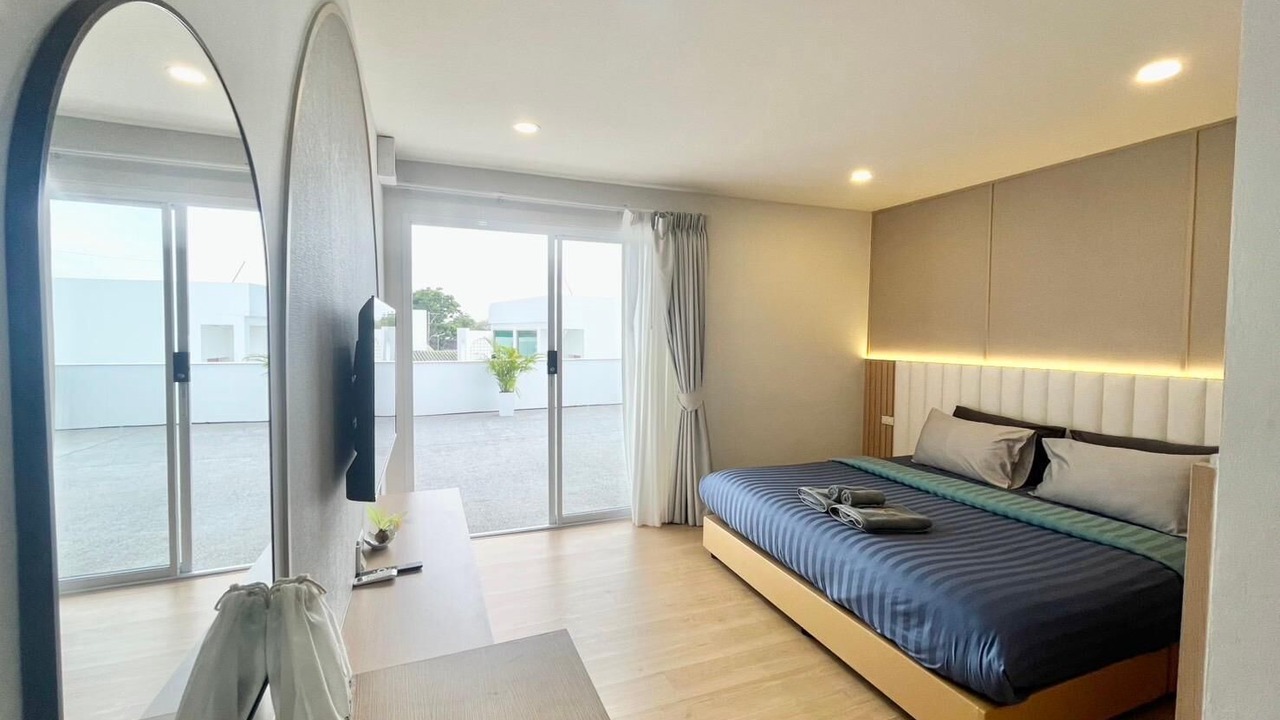 Photo of Bedroom in Koh Lan