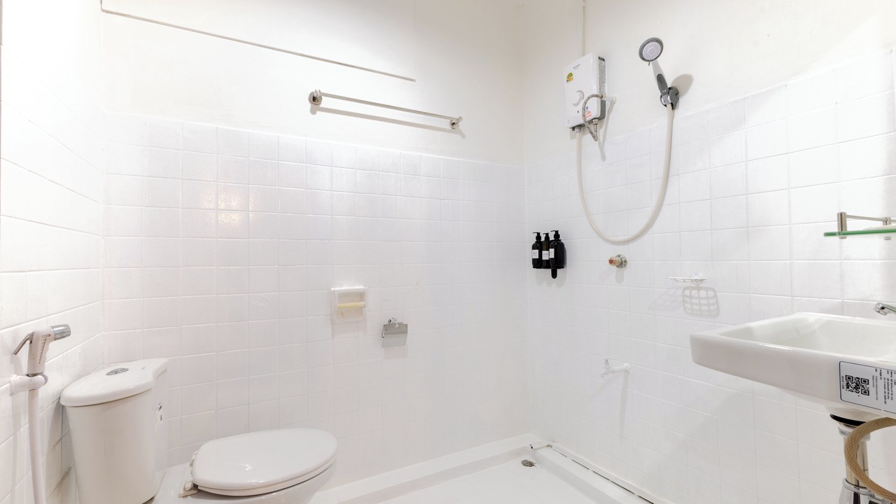 Photo of Bathroom in Rama 9