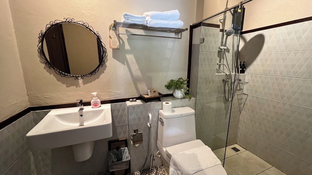 Photo of Bathroom in Wat Ket