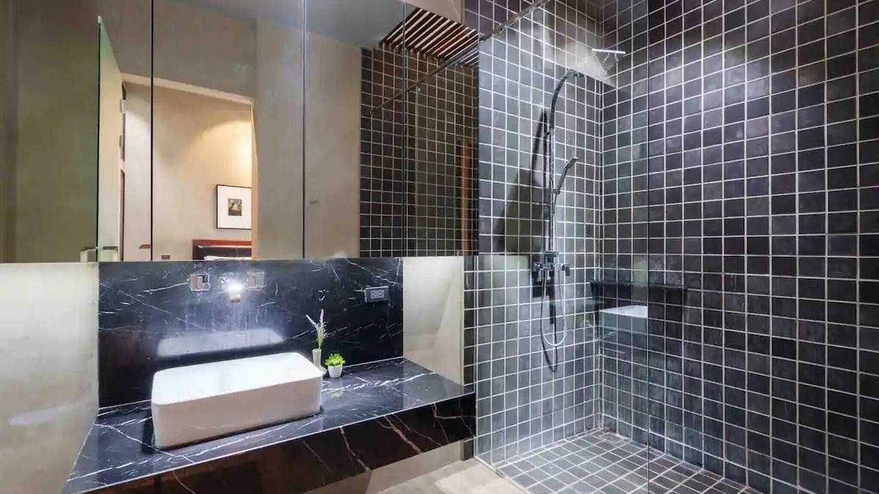 Photo of Bathroom in Ekkamai