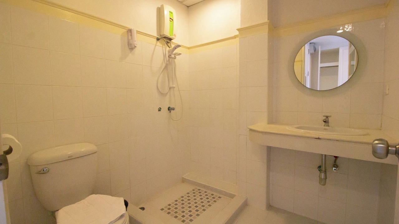 Photo of Bathroom in Samsen Nok