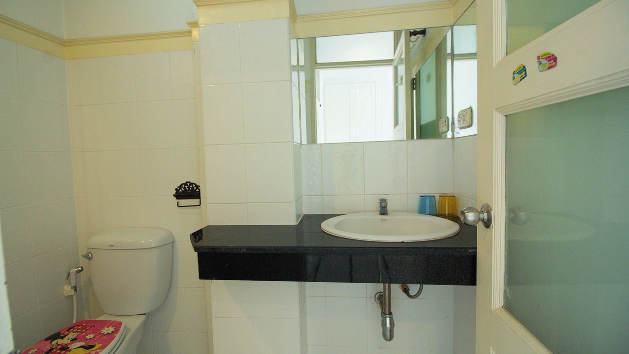 Photo of Bathroom in Samsen Nok