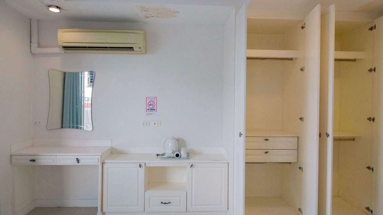 Photo of Bedroom in Samsen Nok