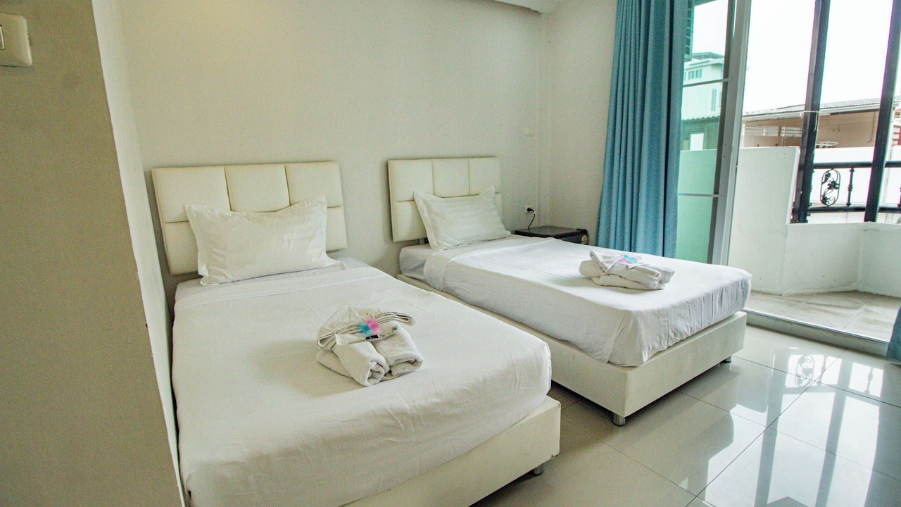Photo of Bedroom in Samsen Nok