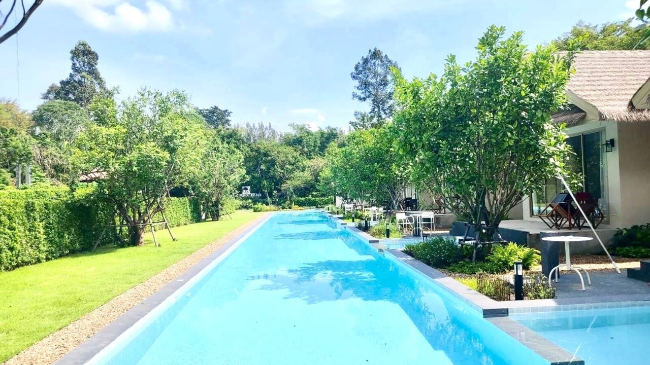 Photo of Outdoor in Khanong Phra