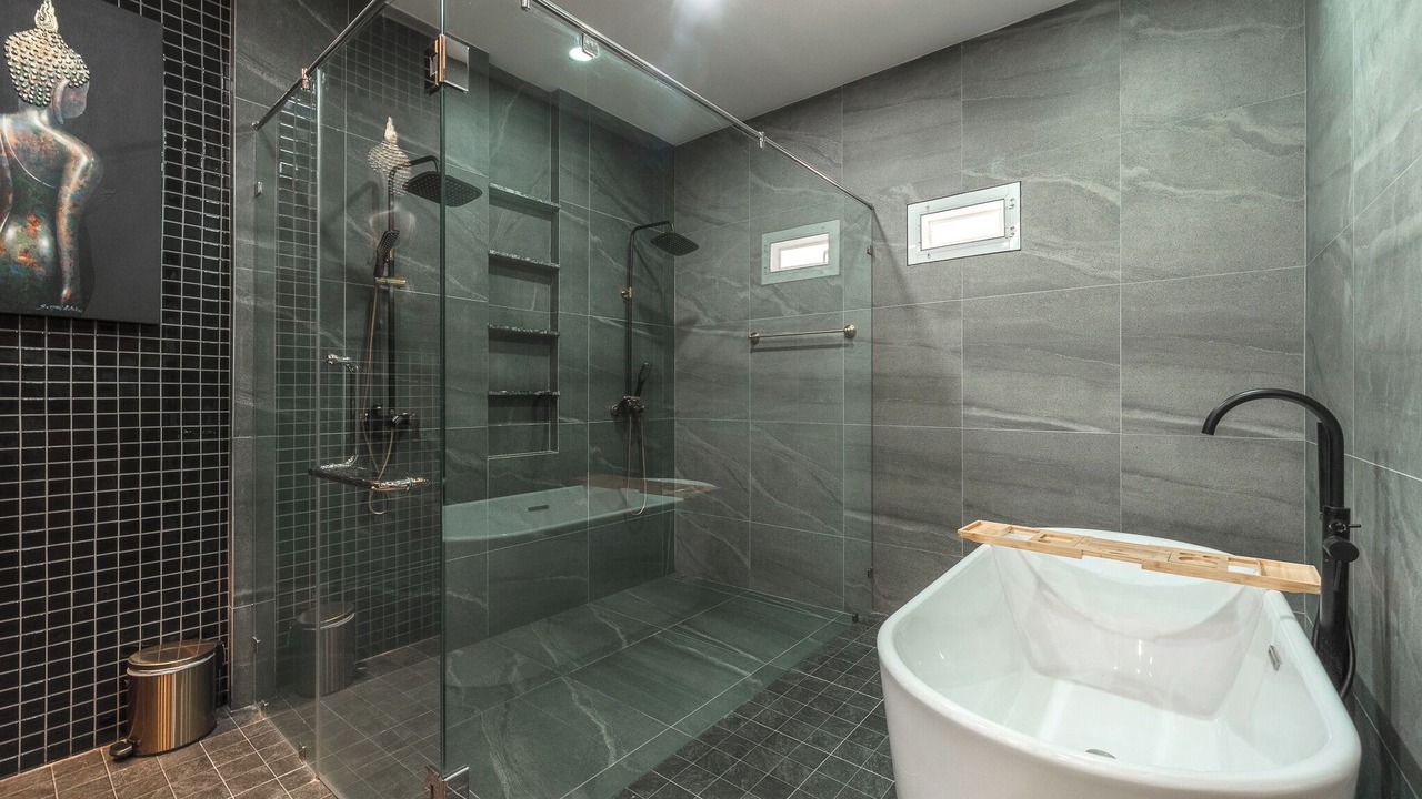 Photo of Bathroom in Si Sunthon