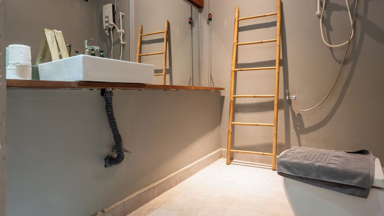 Photo of Bathroom in Daun Penh