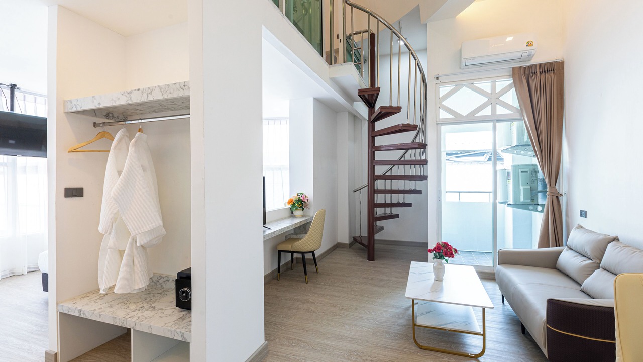 Photo of Bedroom in Samsen Nok