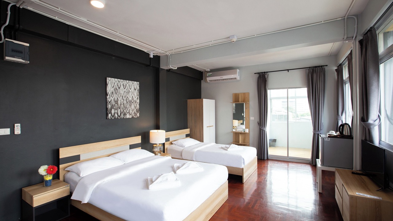 Photo of Bedroom in Si Phraya
