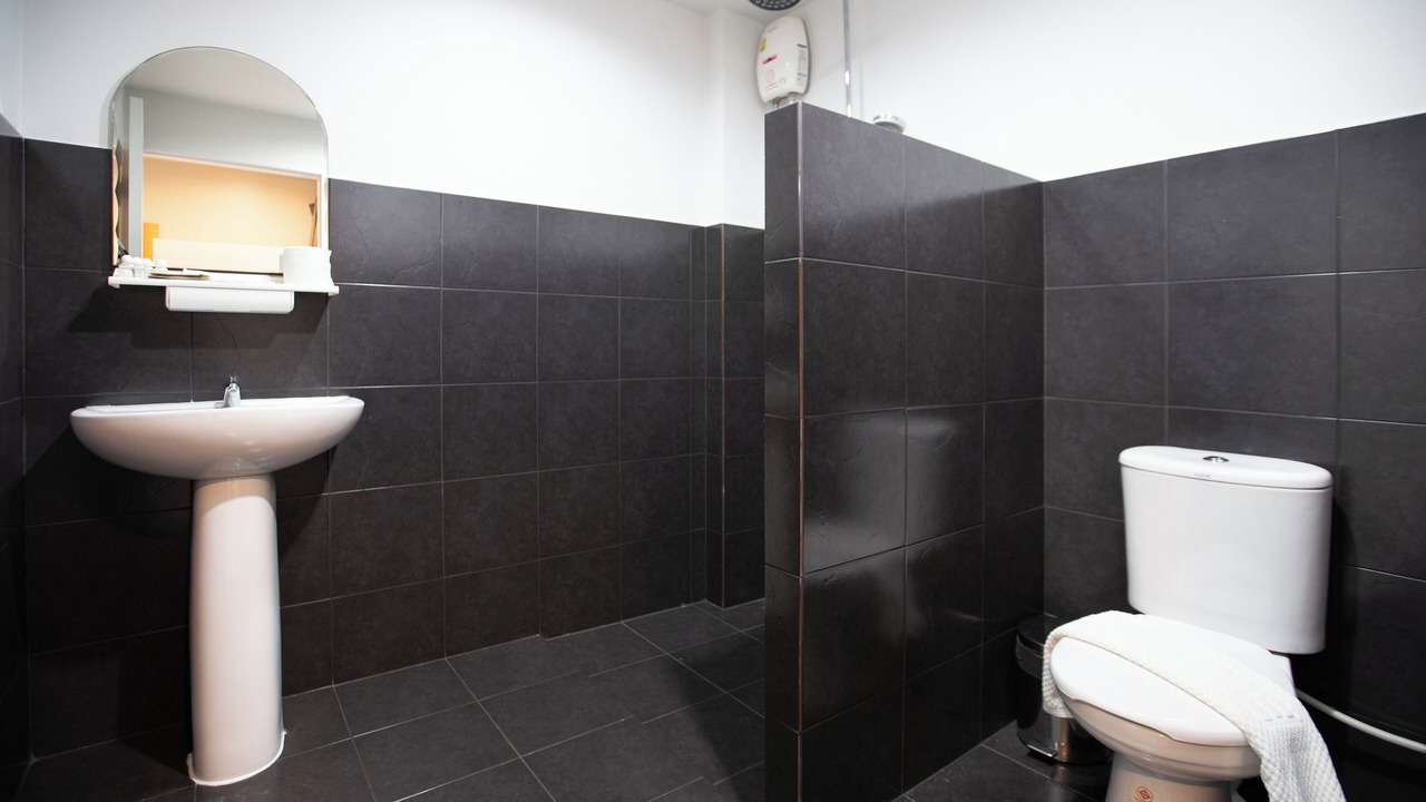 Photo of Bathroom in Si Phraya