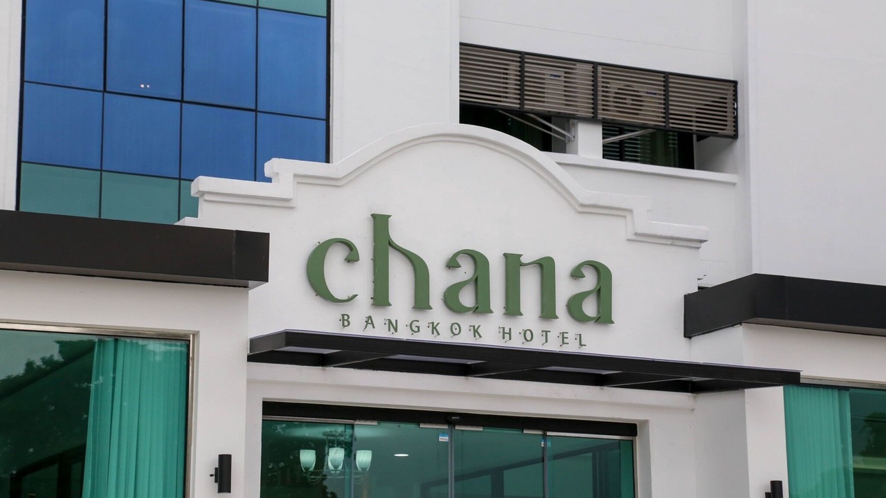 Photo of Outdoor in Khanna Yao
