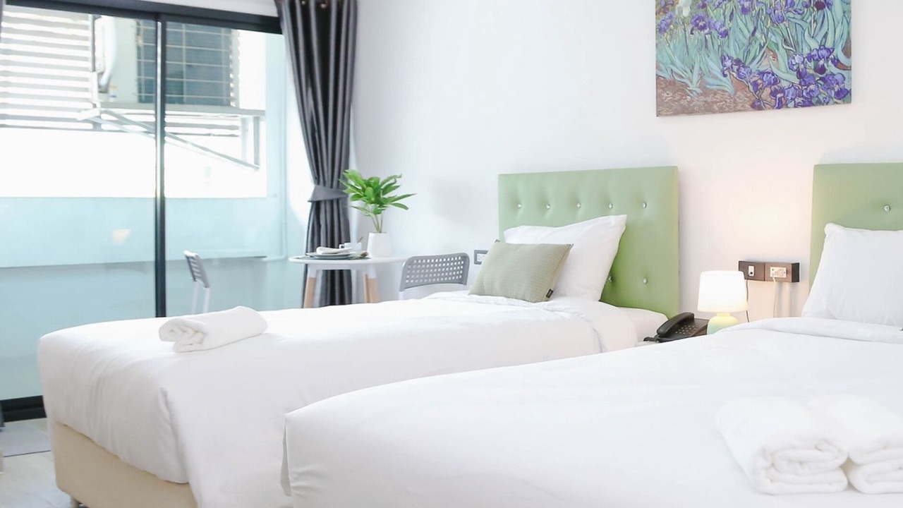 Photo of Bedroom in Khanna Yao