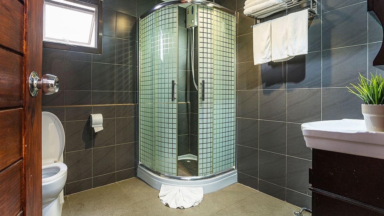 Photo of Bathroom in Makkasan