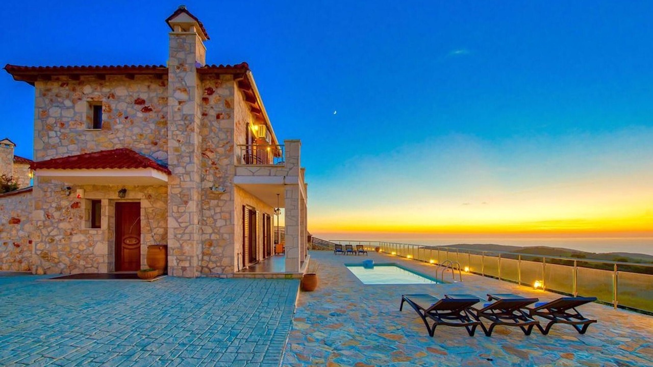 Photo of Patio Balcony in Elation