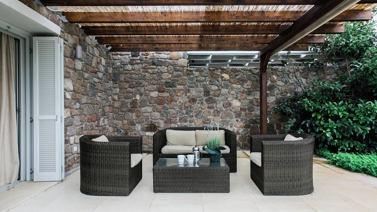 Photo of Patio Balcony in Perdhika