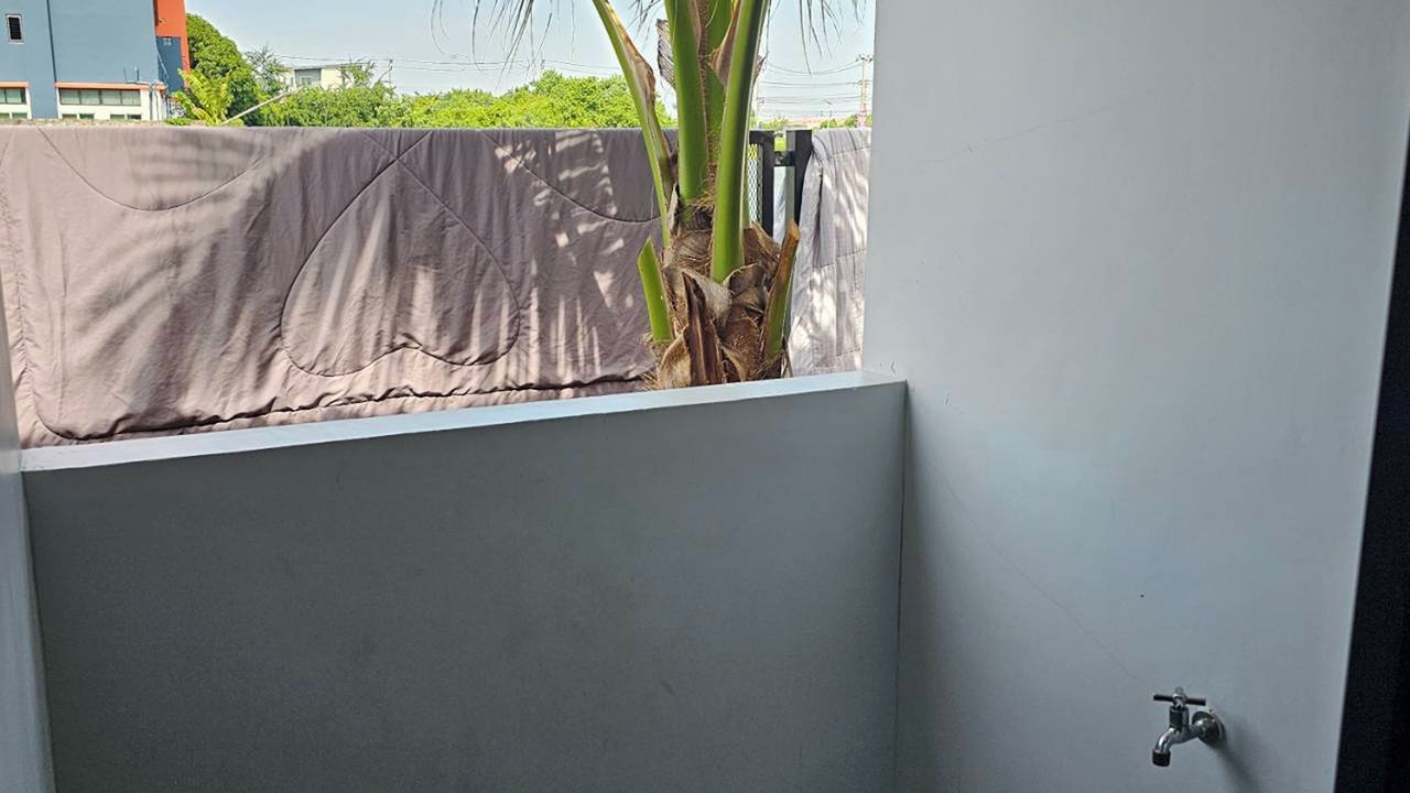Photo of Bedroom in Phra Samut Chedi