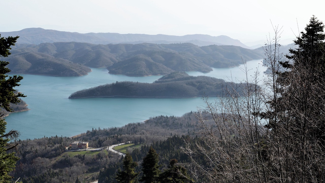 Photo of Outdoor in Lake Plastiras