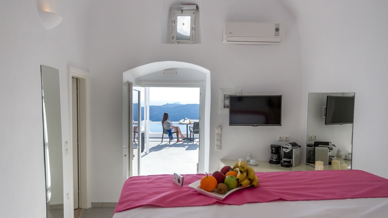Photo of Bedroom in Fira