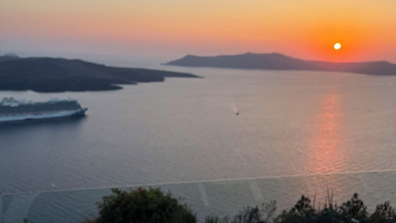 Photo of Outdoor in Fira