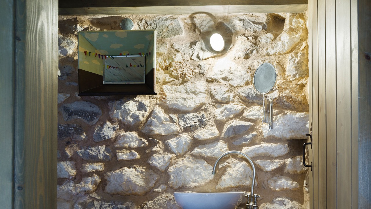 Photo of Bathroom in Omales