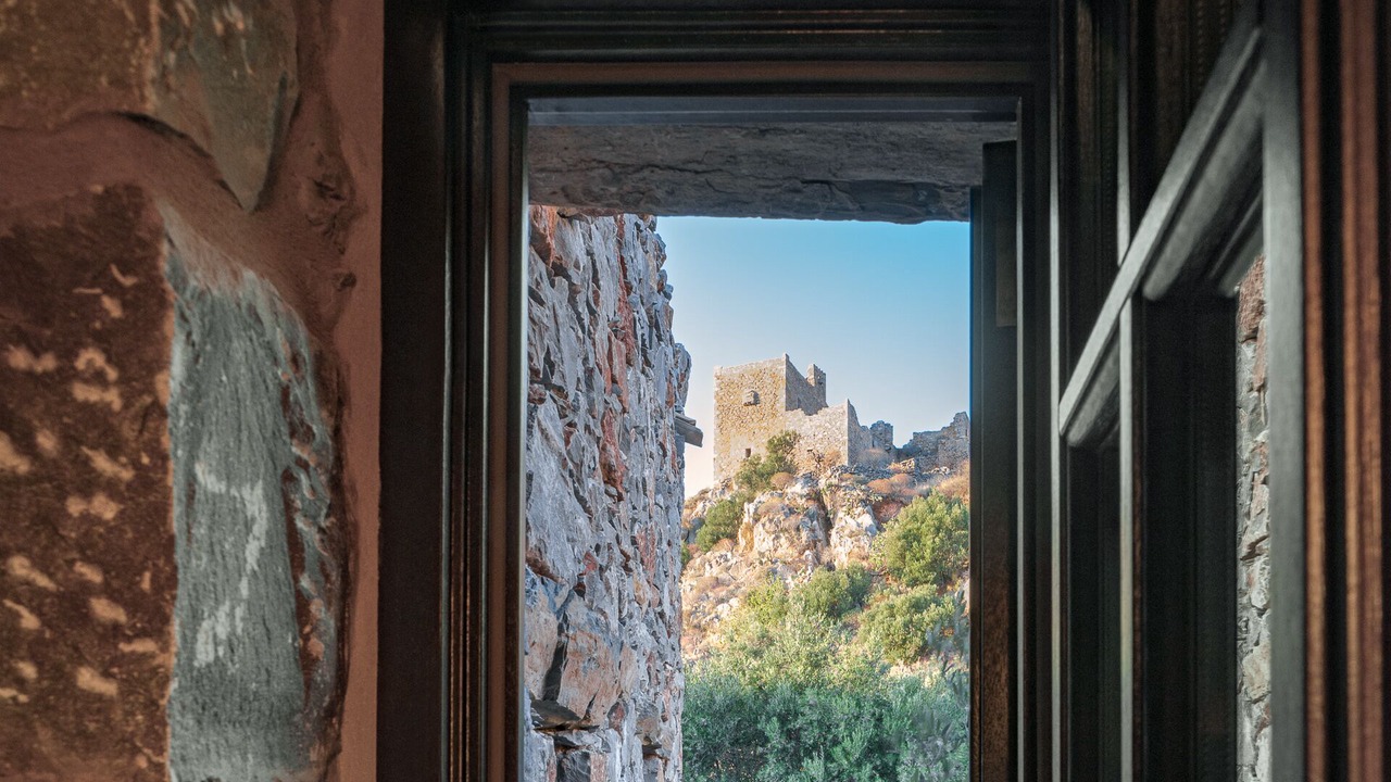 Photo of Bedroom in Omales