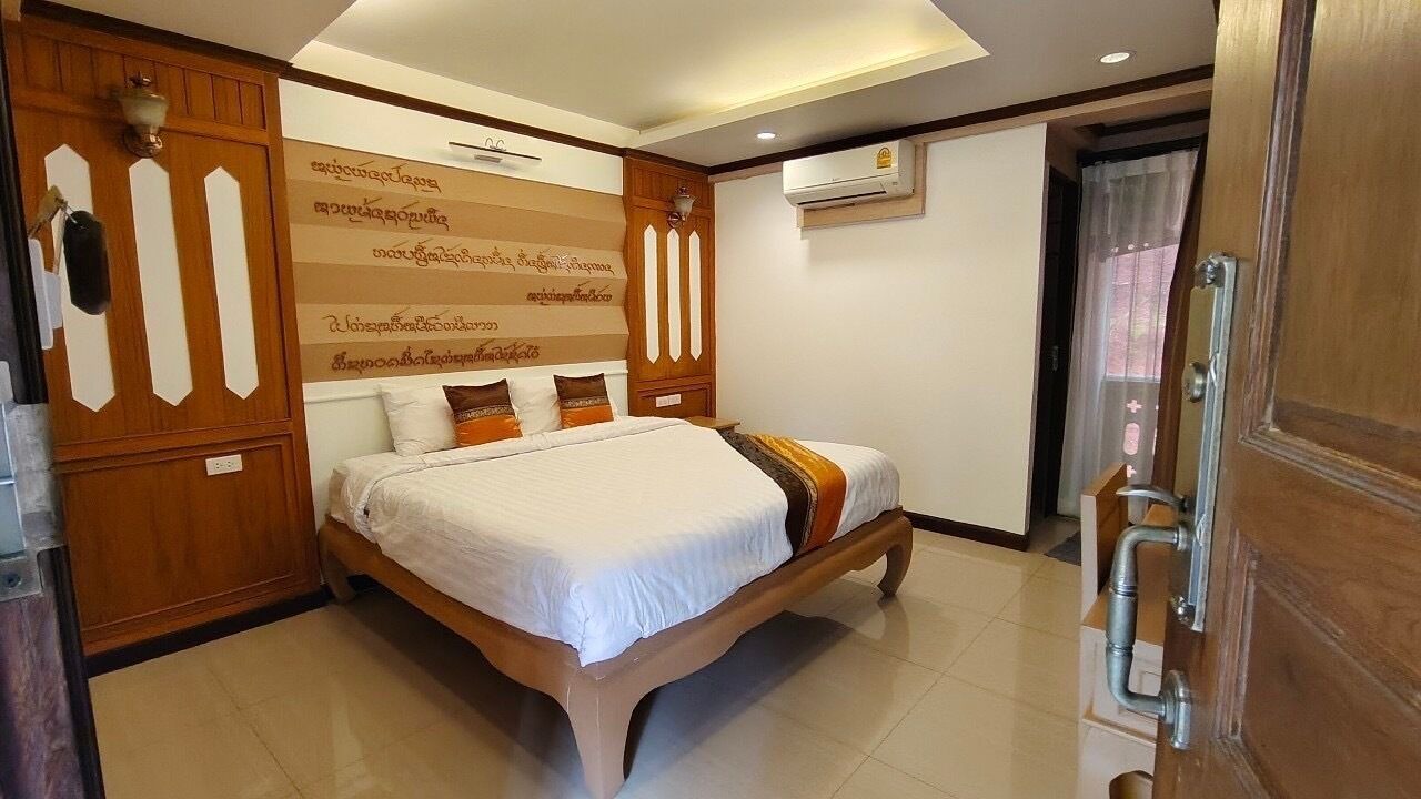 Photo of Bedroom in Thapae