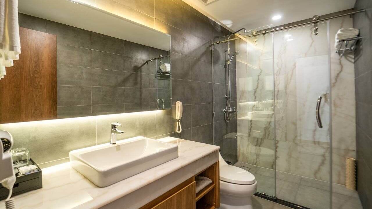 Photo of Bathroom in Tuol Kouk