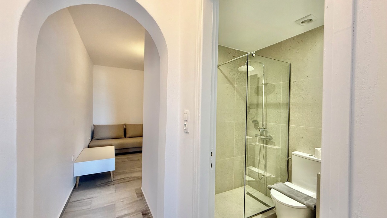 Photo of Bathroom in Drios
