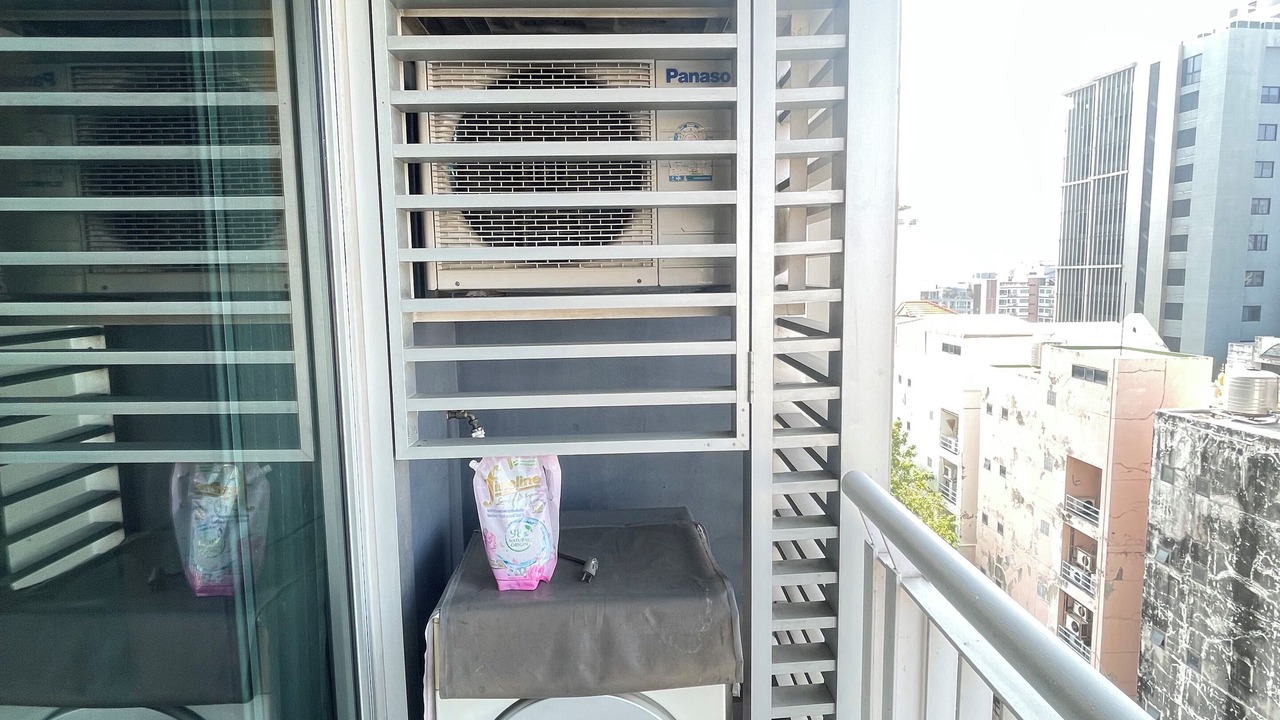Photo of Outdoor in Samsen Nok