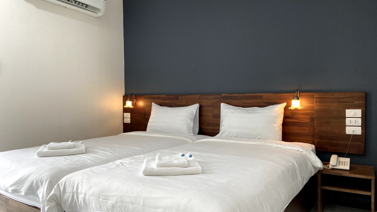 Photo of Bedroom in Khanna Yao