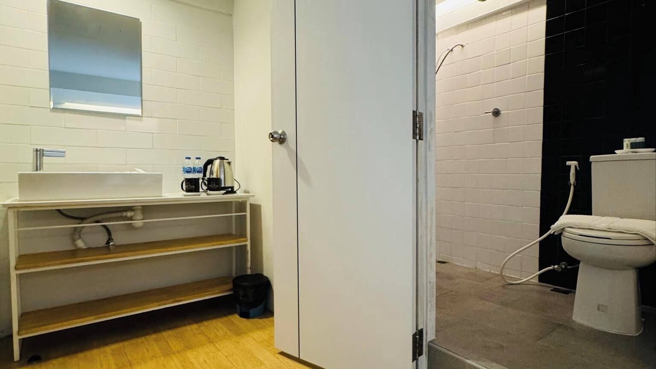 Photo of Bathroom in Embassy District