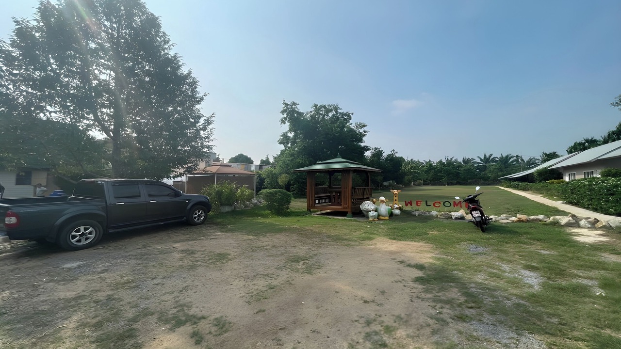 Photo of Outdoor in Thep Kasattri