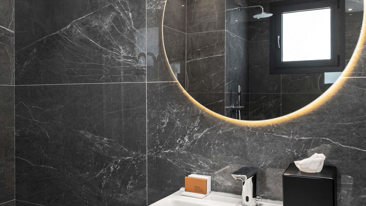 Photo of Bedroom in Larnaca City Centre