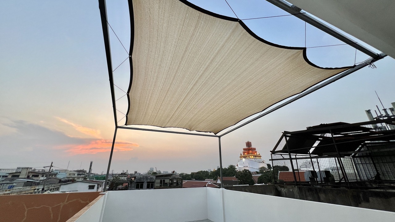 Photo of Outdoor in Pom Prap Sattru Phai