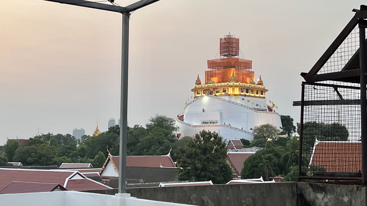Photo of Outdoor in Pom Prap Sattru Phai